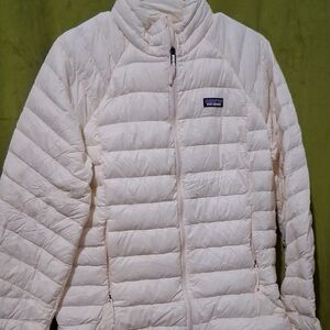 Patagonia Women's Off-White Puffer Jacket